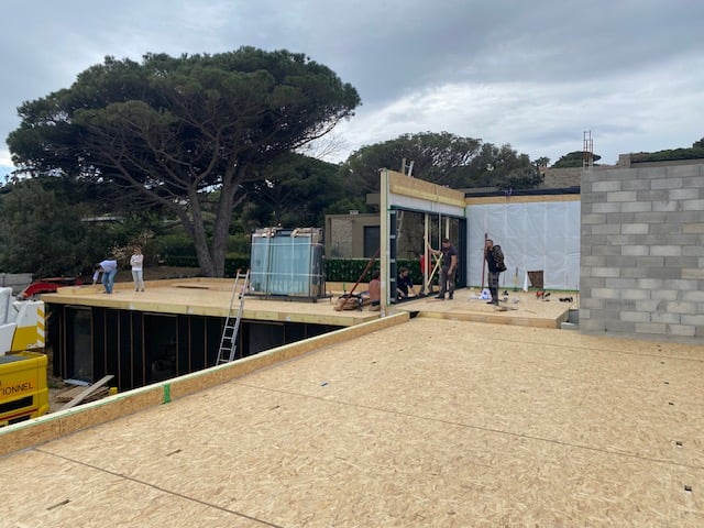 Chantier ossature bois et parpaings